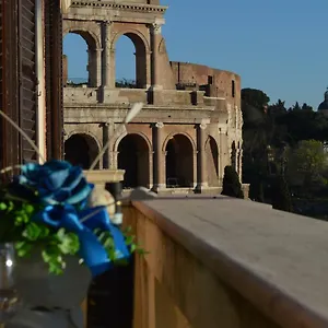 balcony-colosseum-view.it-romehotels.com/