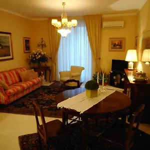 adalgisa-house.catania-hotels.net/